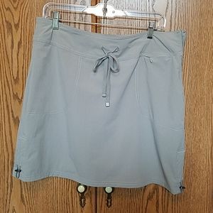 Ladies grey nylon/spandex skort